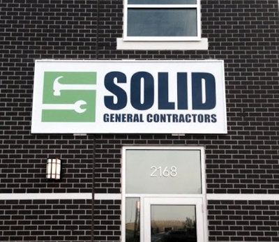 Building Signs Photo